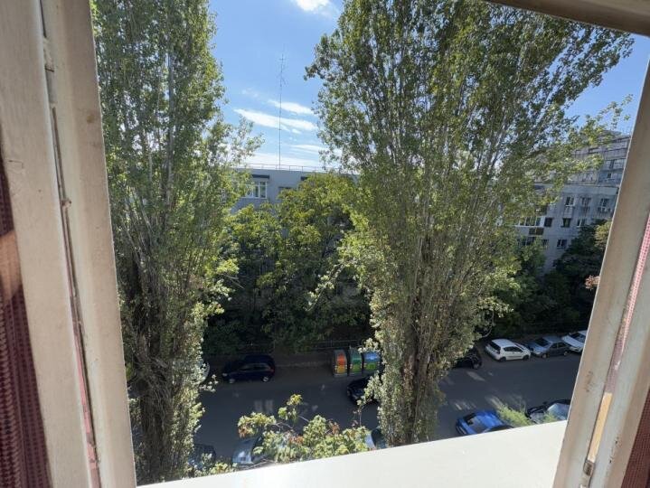 Dristor, apartament 3 camere, comision 0%.